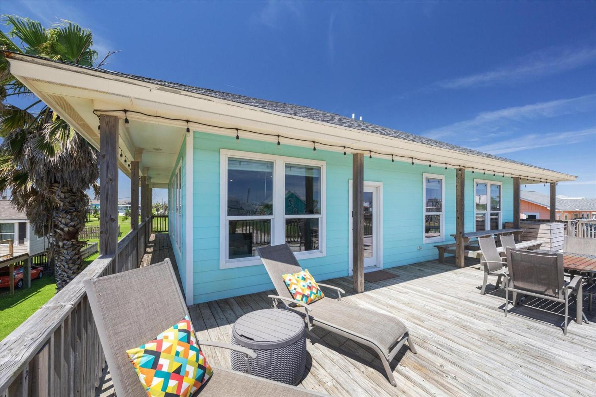 Вилла Surfside Retreat - Beautiful Views & Steps From The Beach! Фрипорт Экстерьер фото