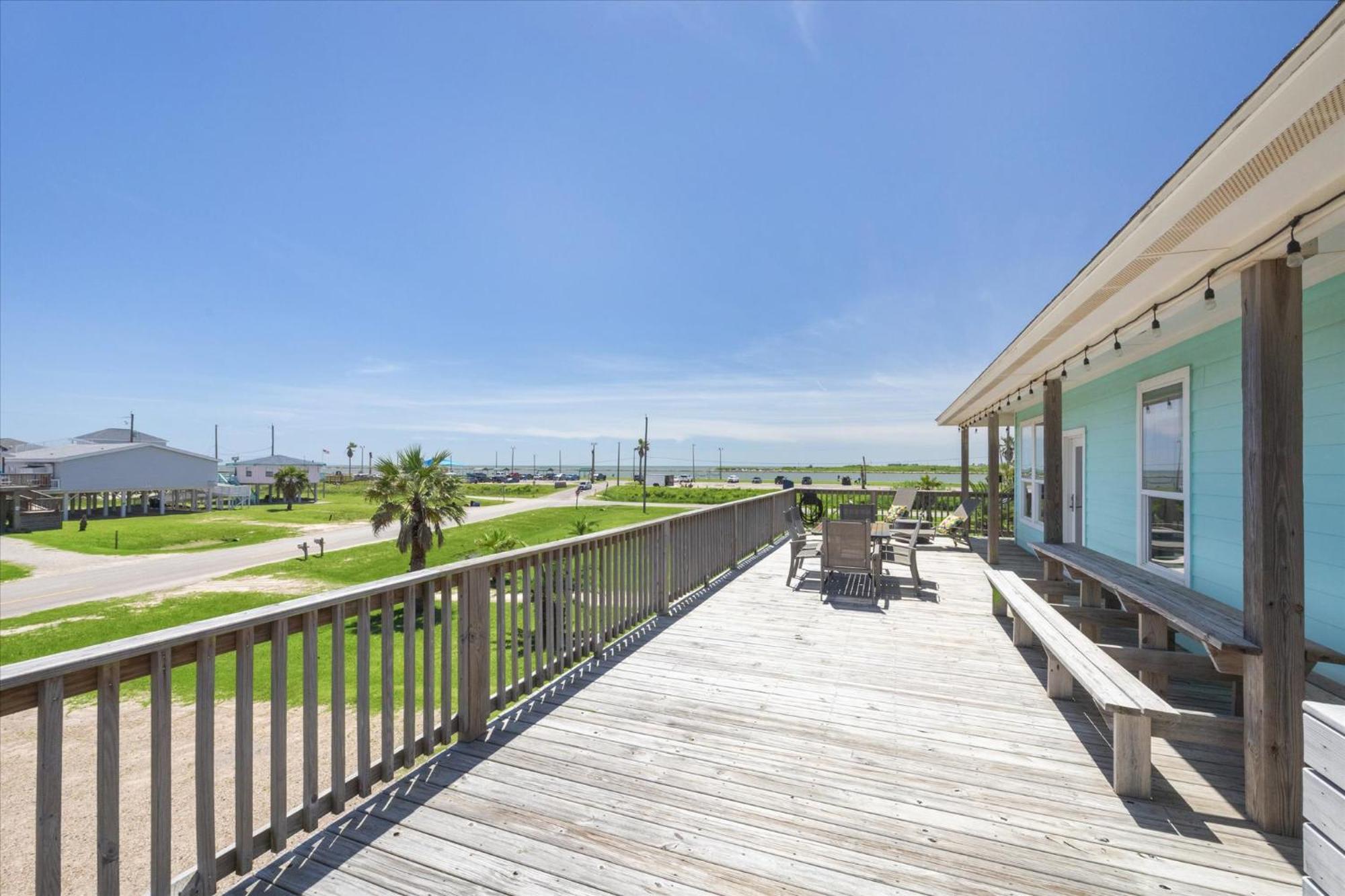 Вилла Surfside Retreat - Beautiful Views & Steps From The Beach! Фрипорт Экстерьер фото